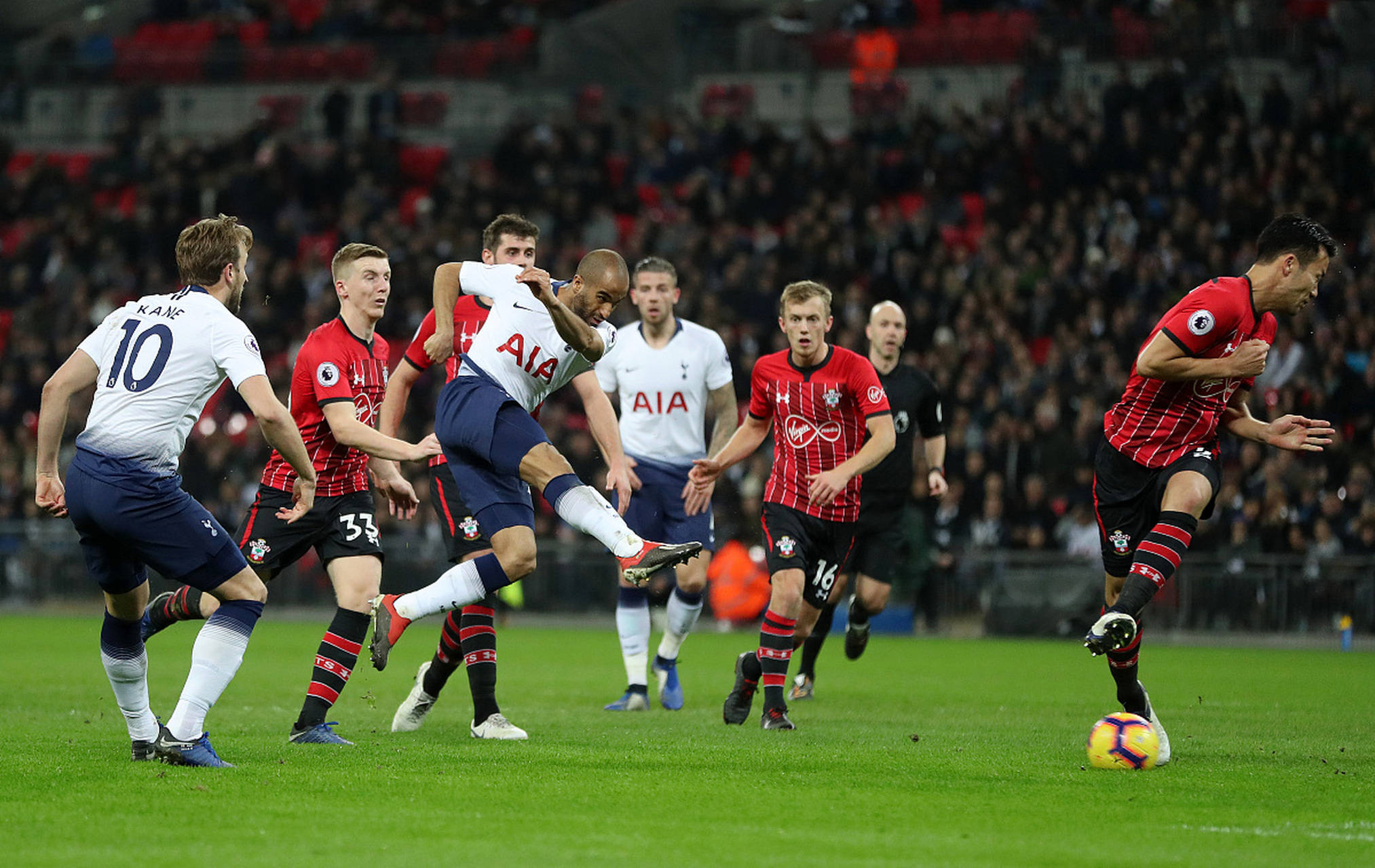 是在引进球 是在引进球